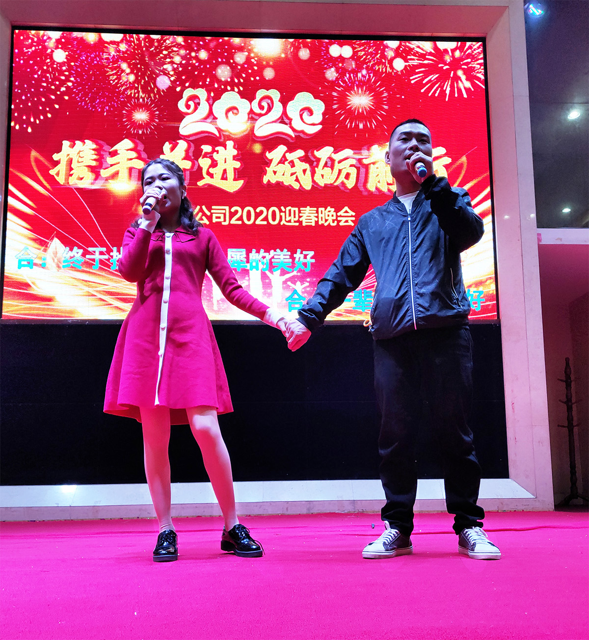 仙踪林视频APP冲压厂-小酒窝